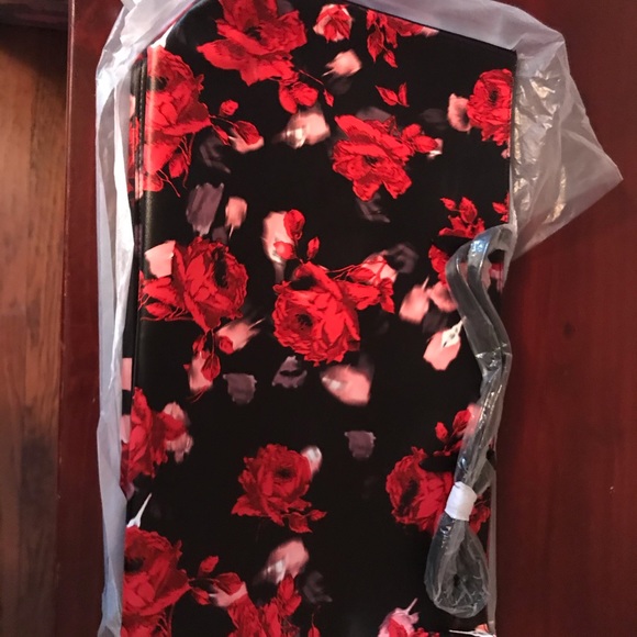 Victoria’s Secret Tote - Picture 2 of 3